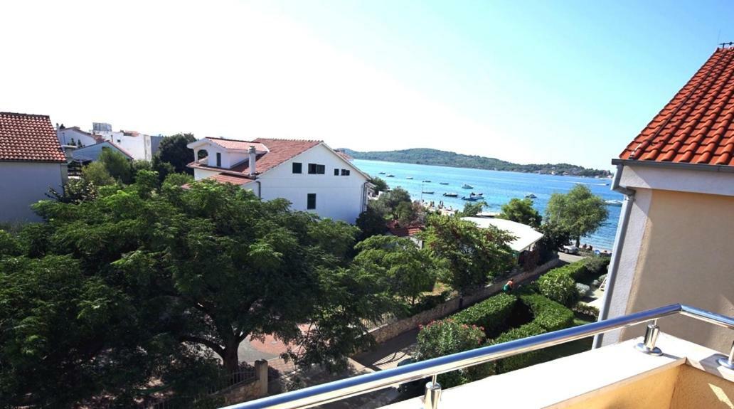 Dalmacia Apartments Srima Exterior foto